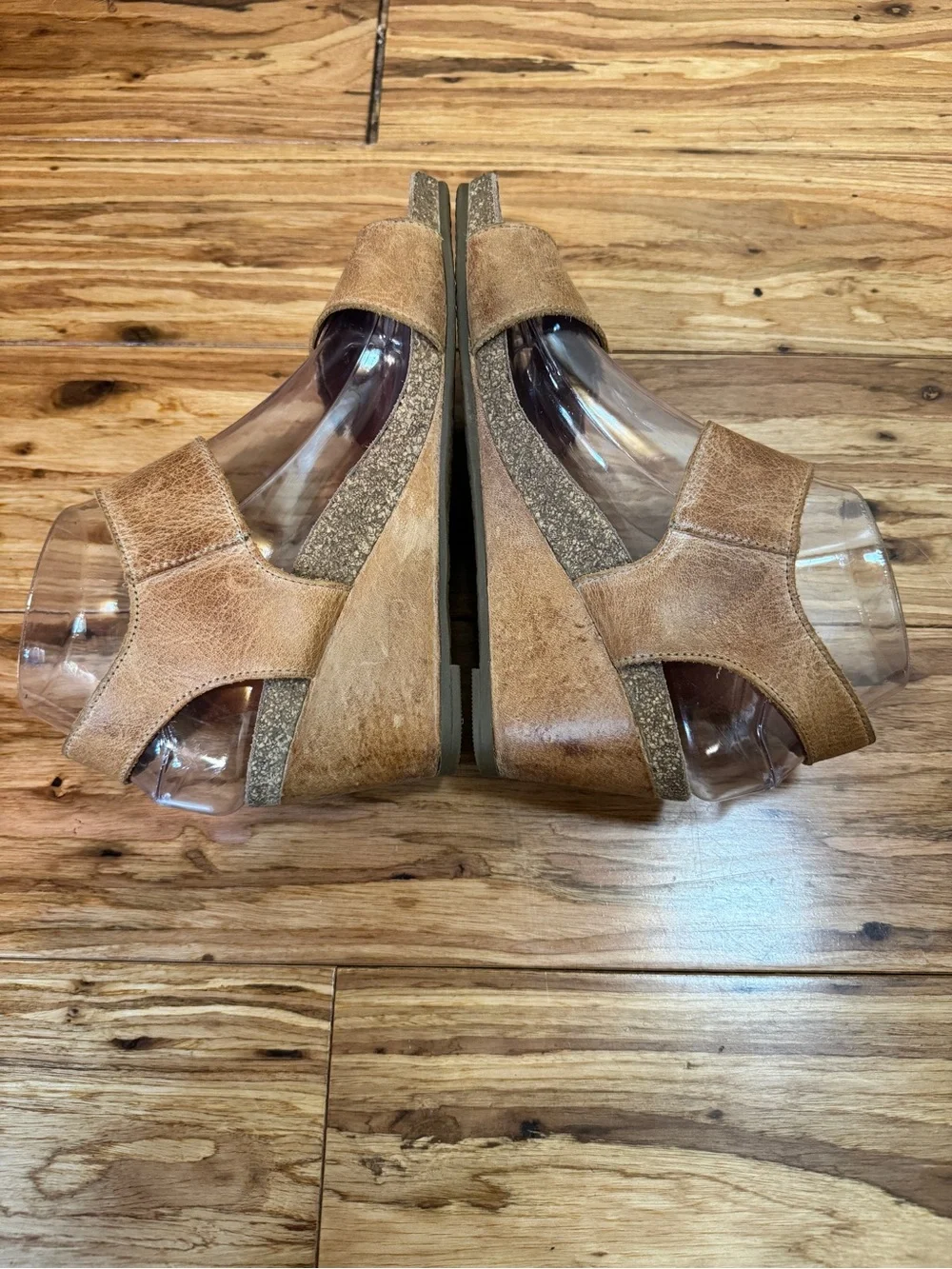 Taos Womens Carousel 2 Button Wedge Leather Sandals shoes sz 37 US 6/6.5